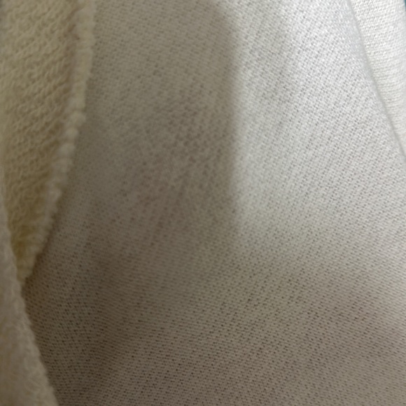 BiBi - Picture 6 of 6